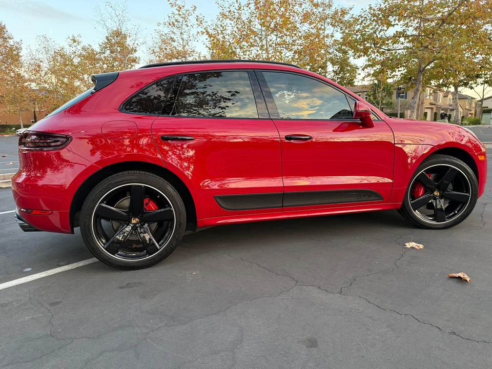2017 Porsche Macan GTS - Image 24 of 31