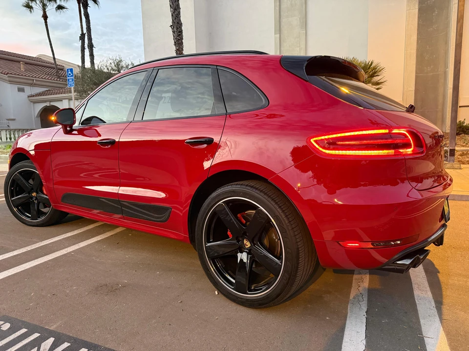 2017 Porsche Macan GTS - Image 16 of 31