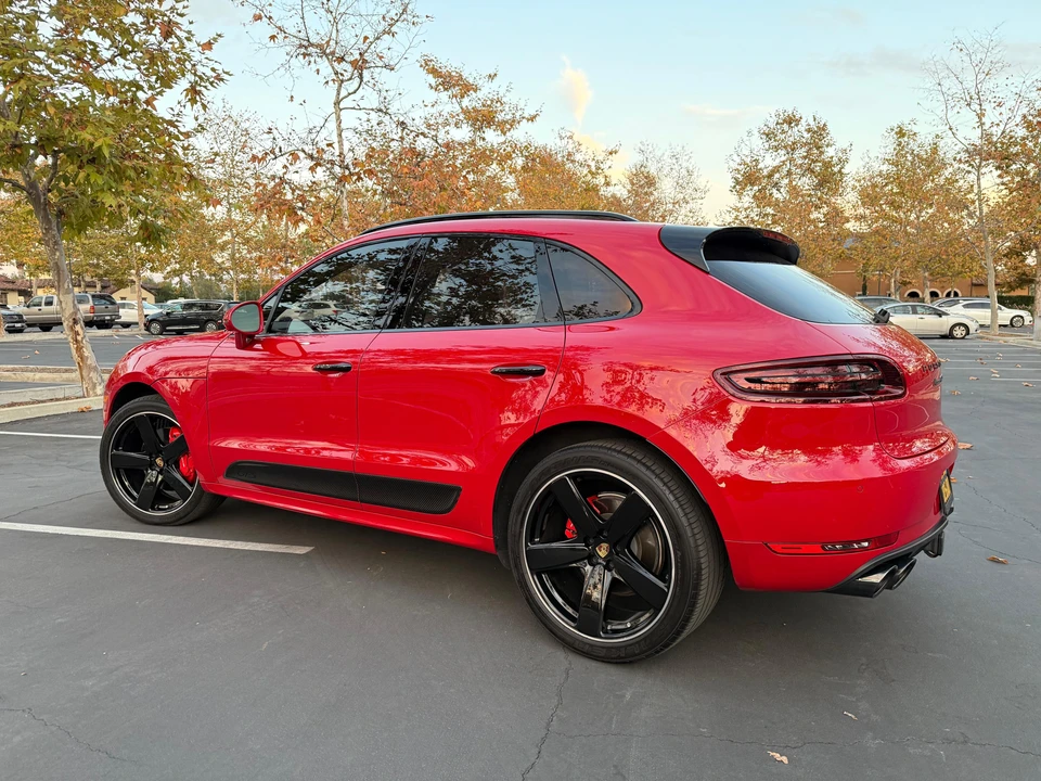 2017 Porsche Macan GTS - Image 15 of 31