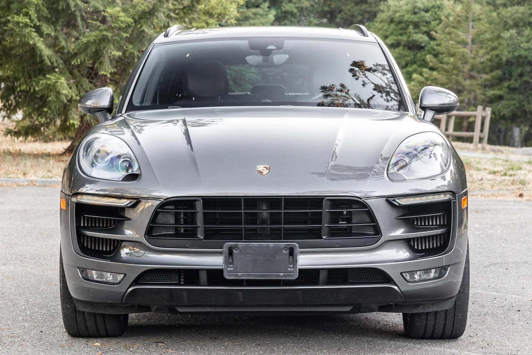2017 Porsche Macan GTS - Image 2 of 31