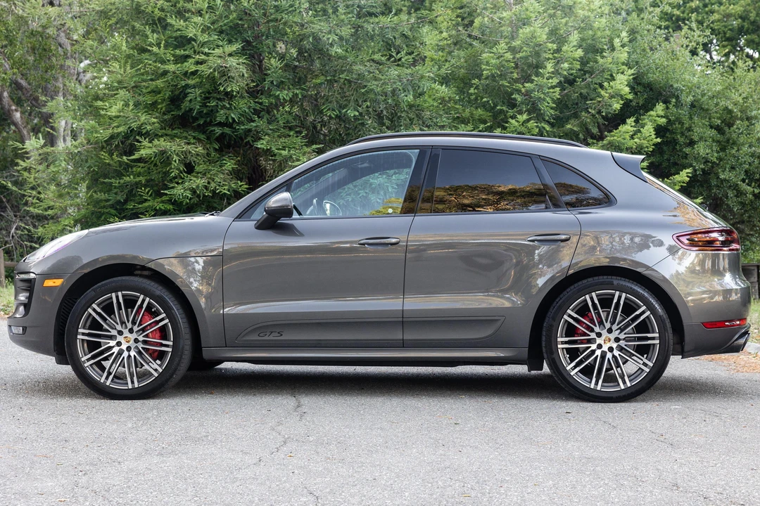 2017 Porsche Macan GTS - Image 8 of 31