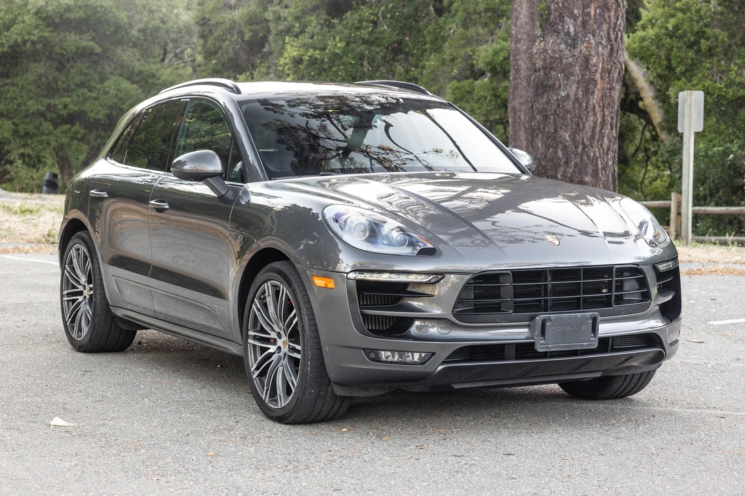 2017 Porsche Macan GTS - Image 11 of 31