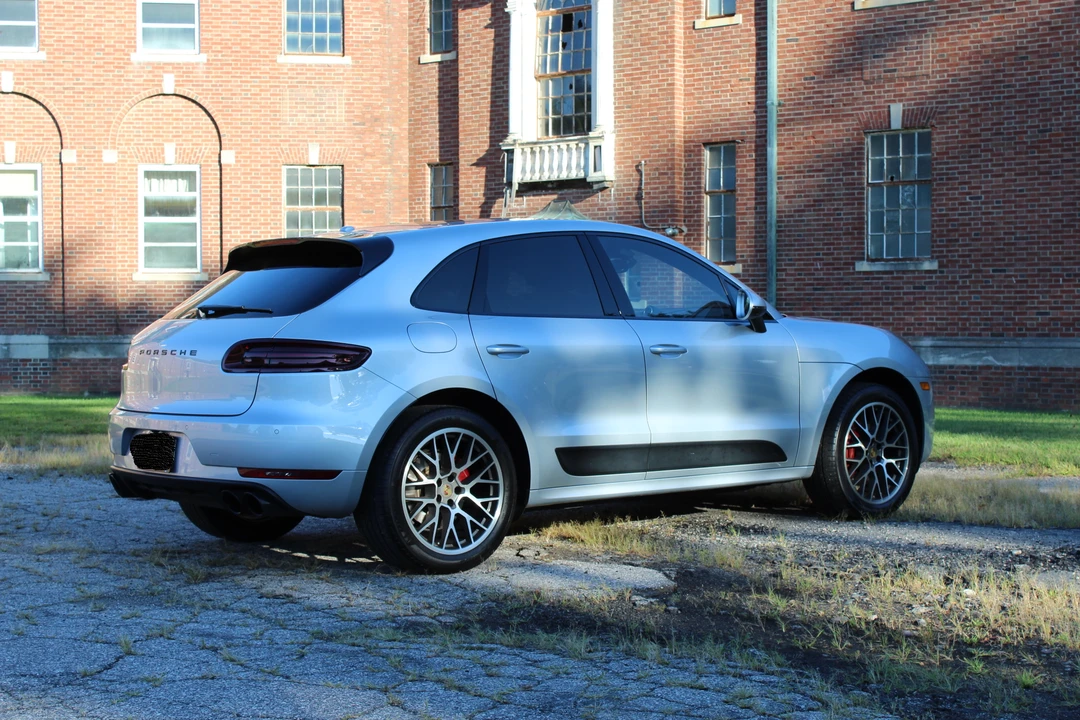 2017 Porsche Macan GTS - Image 7 of 7