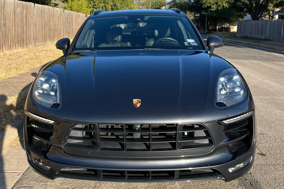 2017 Porsche Macan GTS - Image 2 of 26