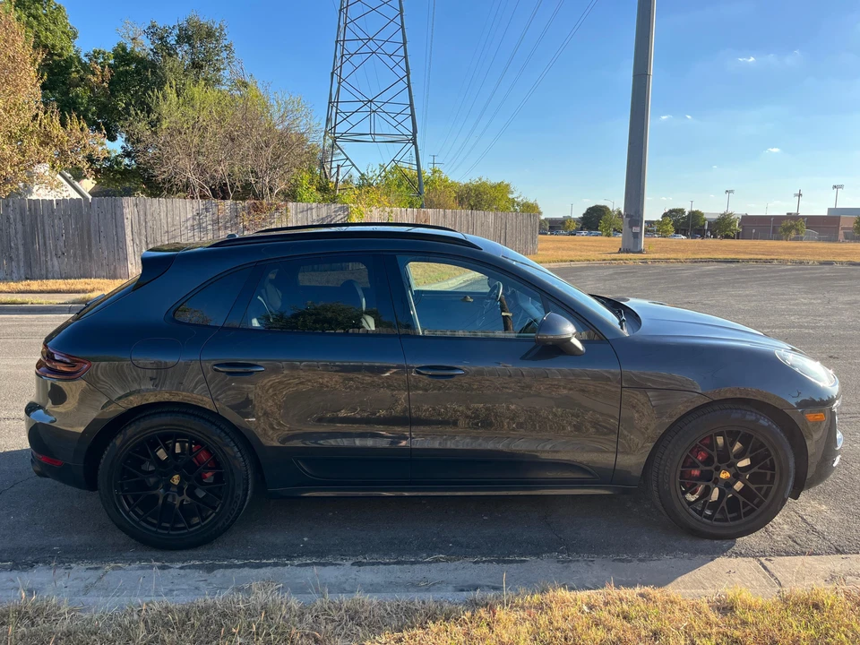 2017 Porsche Macan GTS - Image 8 of 26