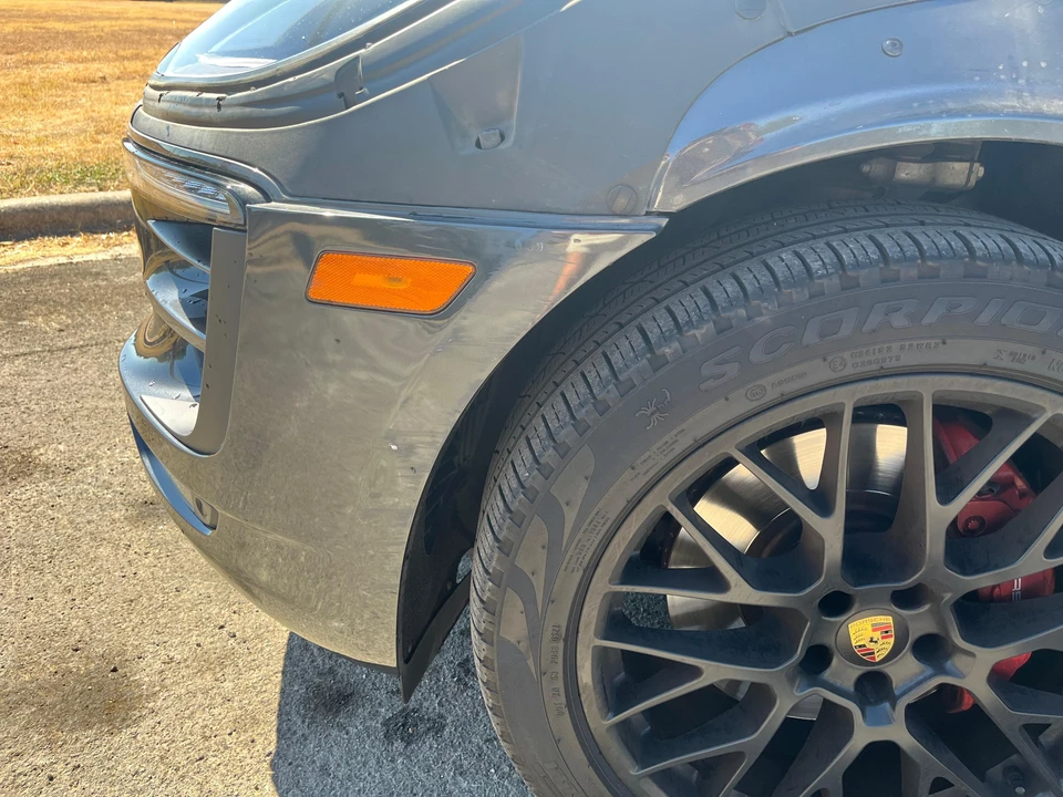 2017 Porsche Macan GTS - Image 14 of 26