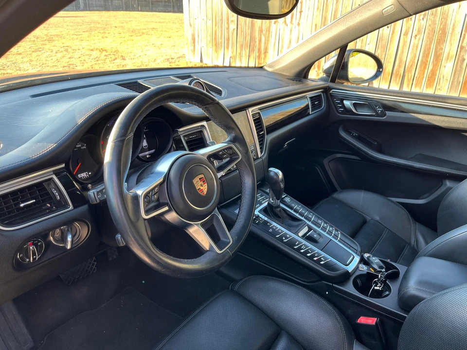 2017 Porsche Macan GTS - Image 26 of 26