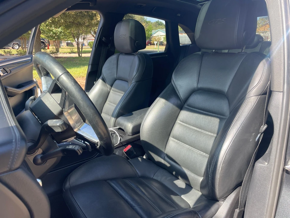 2017 Porsche Macan GTS - Image 22 of 26