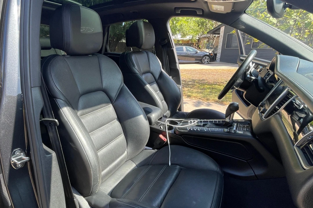 2017 Porsche Macan GTS - Image 20 of 26
