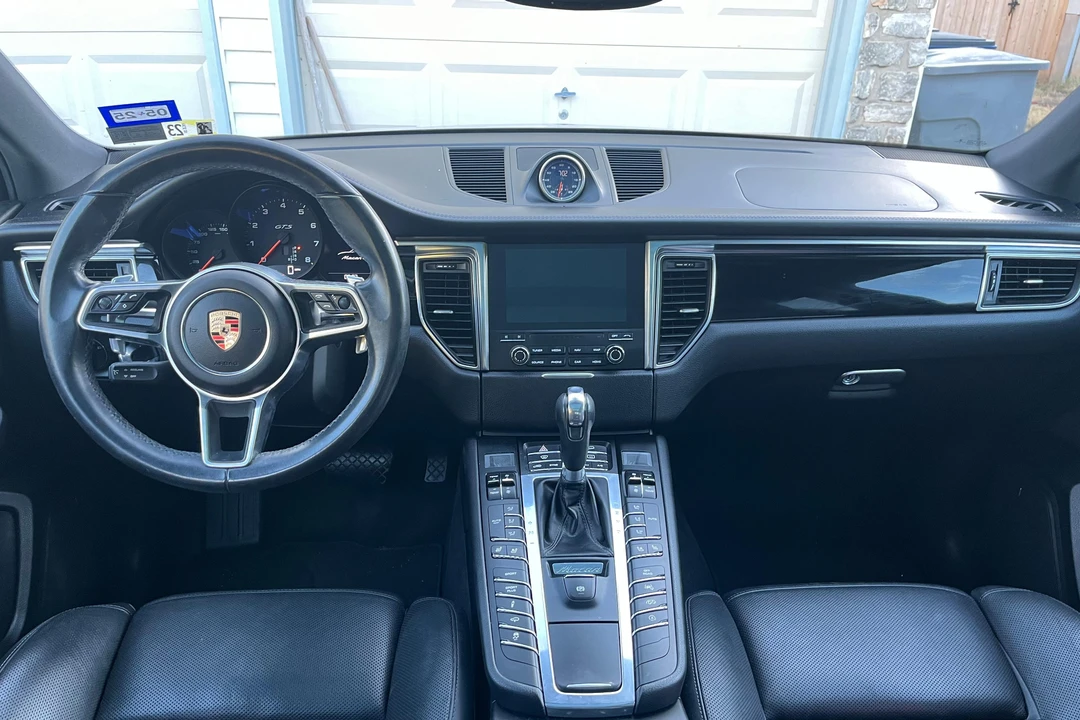 2017 Porsche Macan GTS - Image 19 of 26