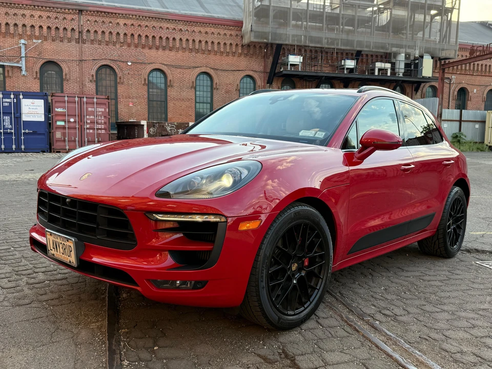 2017 Porsche Macan GTS - Image 7 of 31