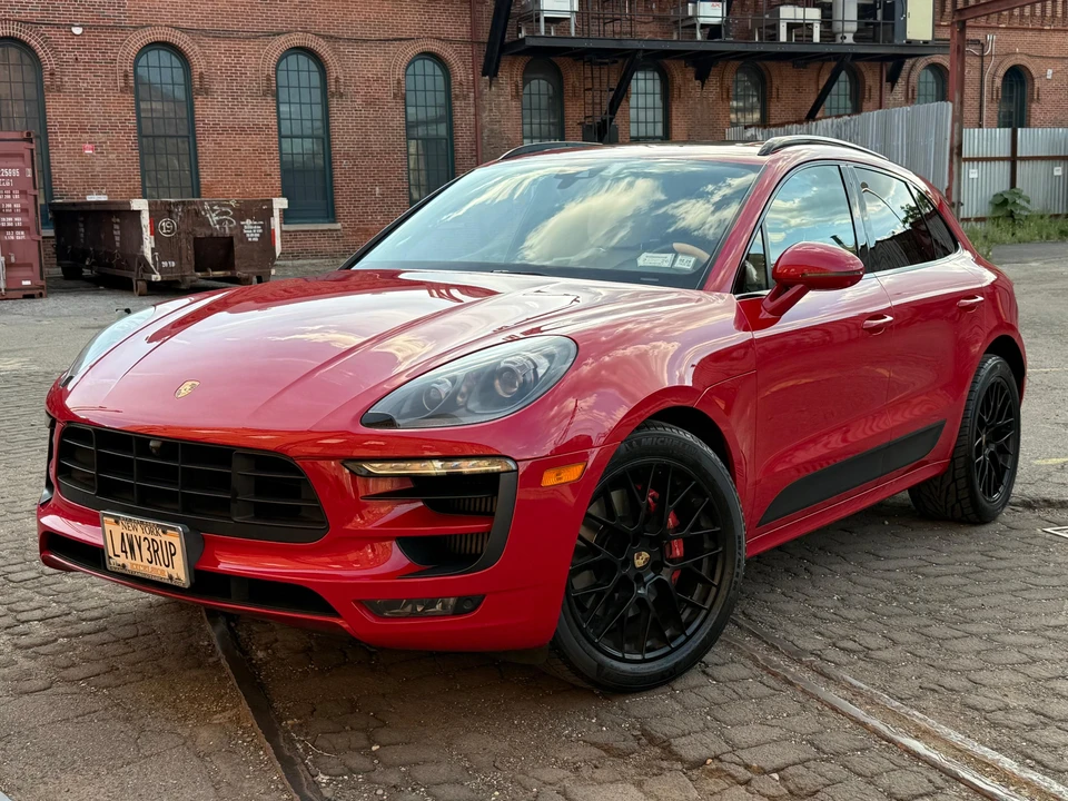 2017 Porsche Macan GTS - Image 6 of 31