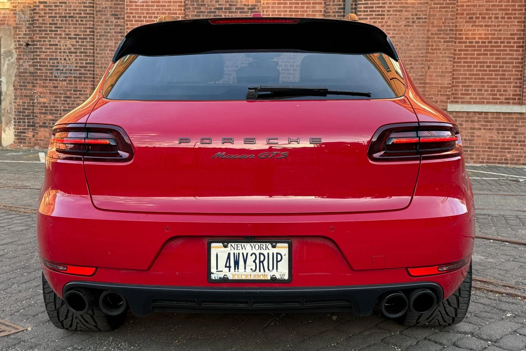 2017 Porsche Macan GTS - Image 5 of 31