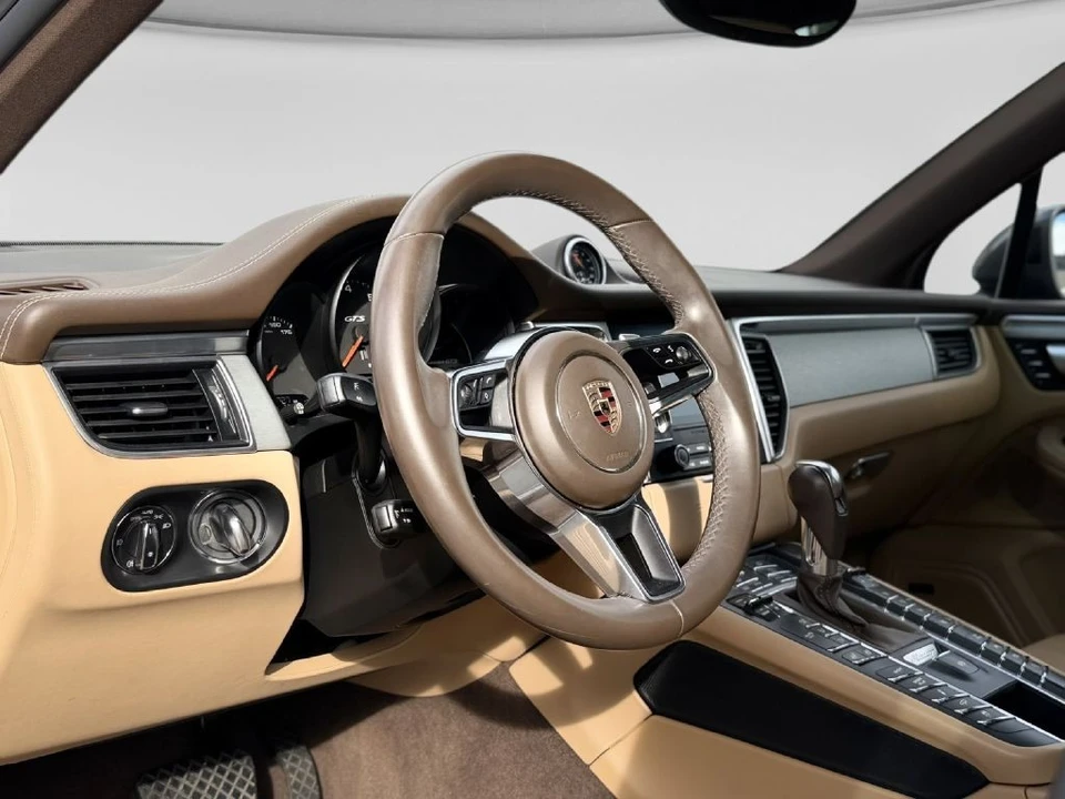 2017 Porsche Macan GTS - Image 15 of 21