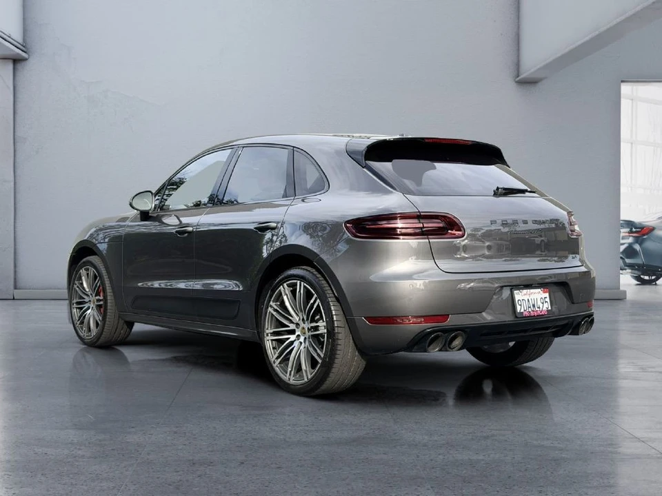 2017 Porsche Macan GTS - Image 11 of 21