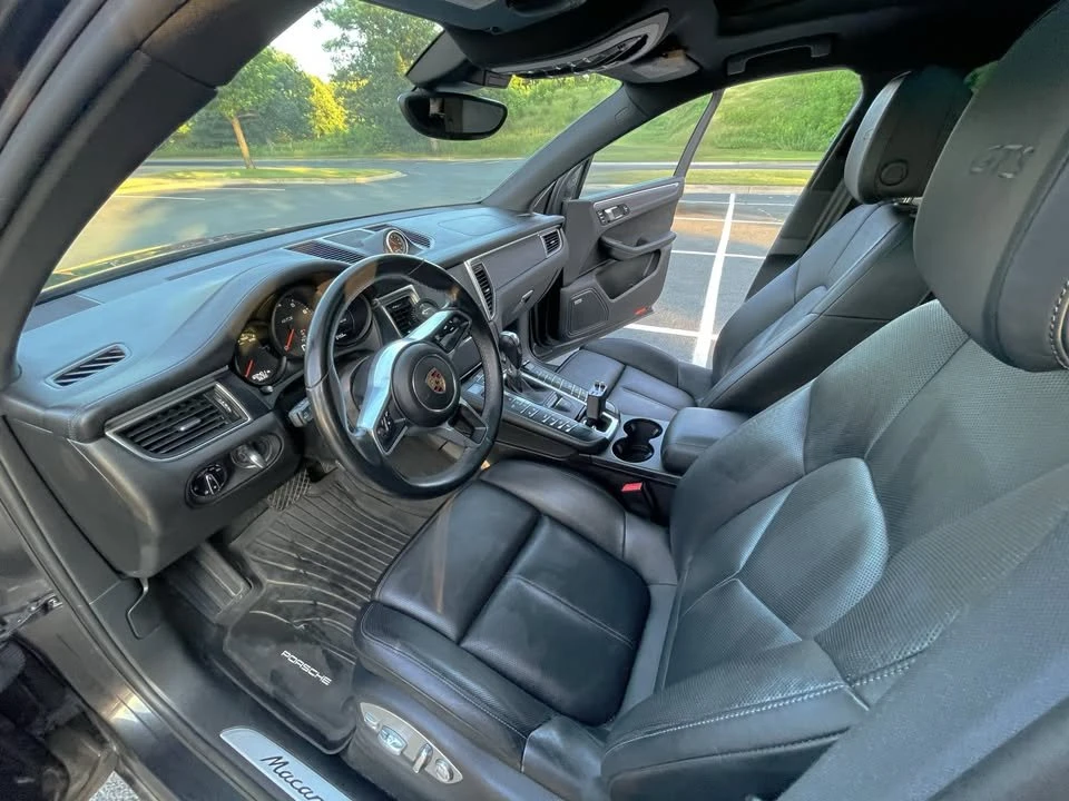 2017 Porsche Macan GTS - Image 12 of 13