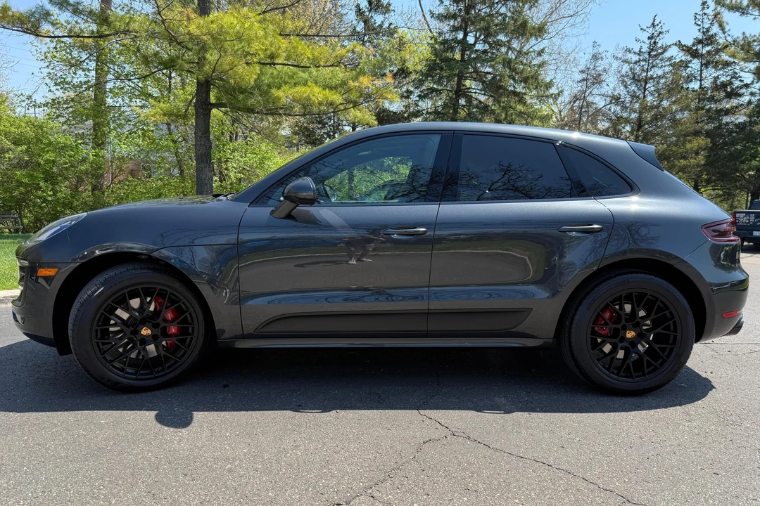 2017 Porsche Macan GTS - Image 3 of 31