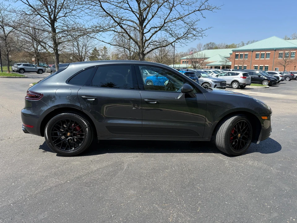 2017 Porsche Macan GTS - Image 15 of 31