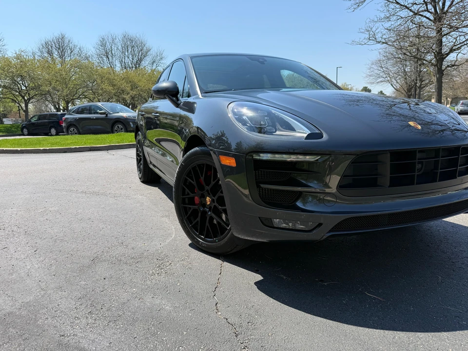 2017 Porsche Macan GTS - Image 18 of 31