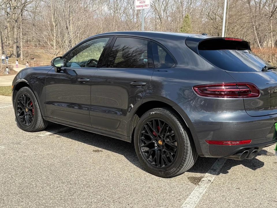 2017 Porsche Macan GTS - Image 10 of 31
