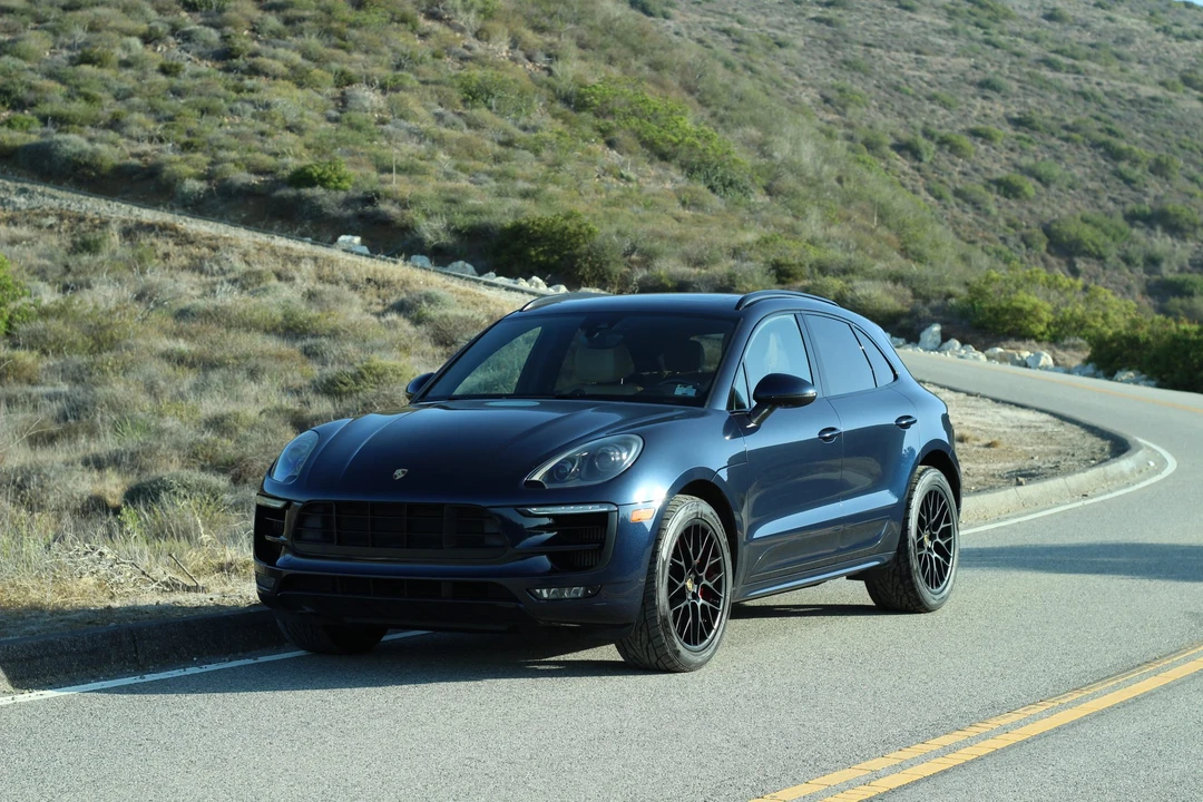 2017 Porsche Macan GTS - Image 28 of 31