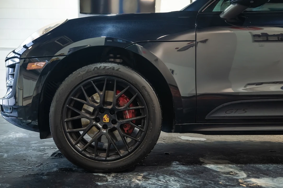 2017 Porsche Macan GTS - Image 6 of 21