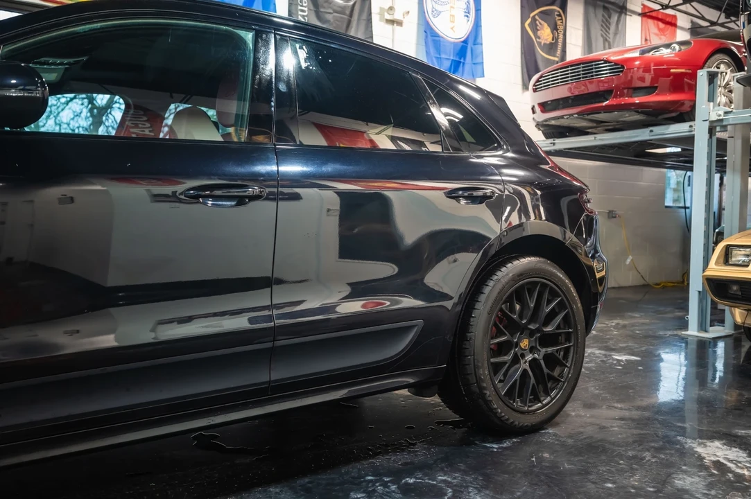 2017 Porsche Macan GTS - Image 9 of 21
