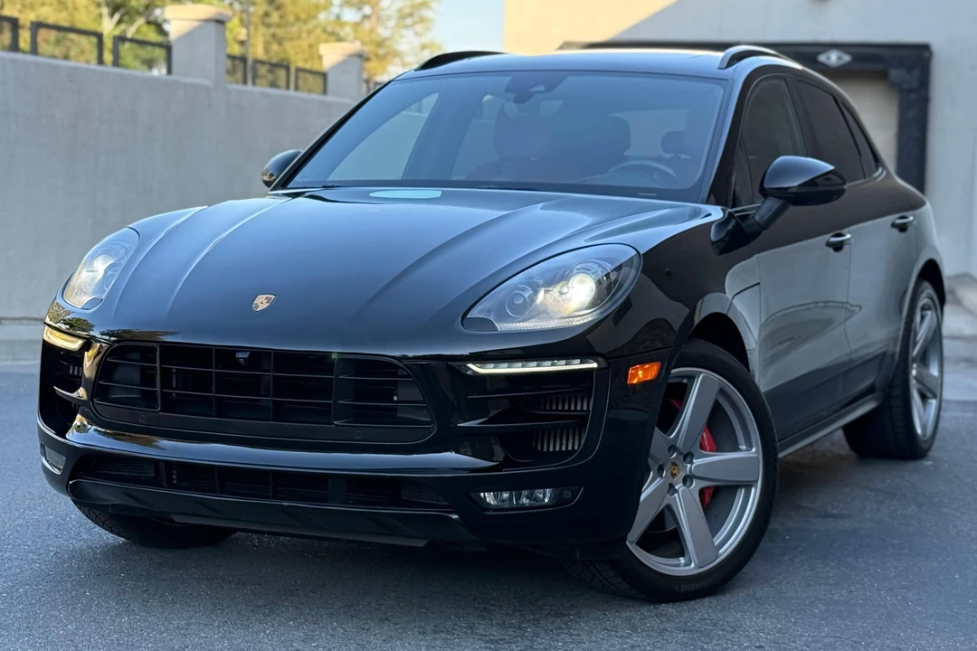 2017 Porsche Macan GTS - Image 6 of 31
