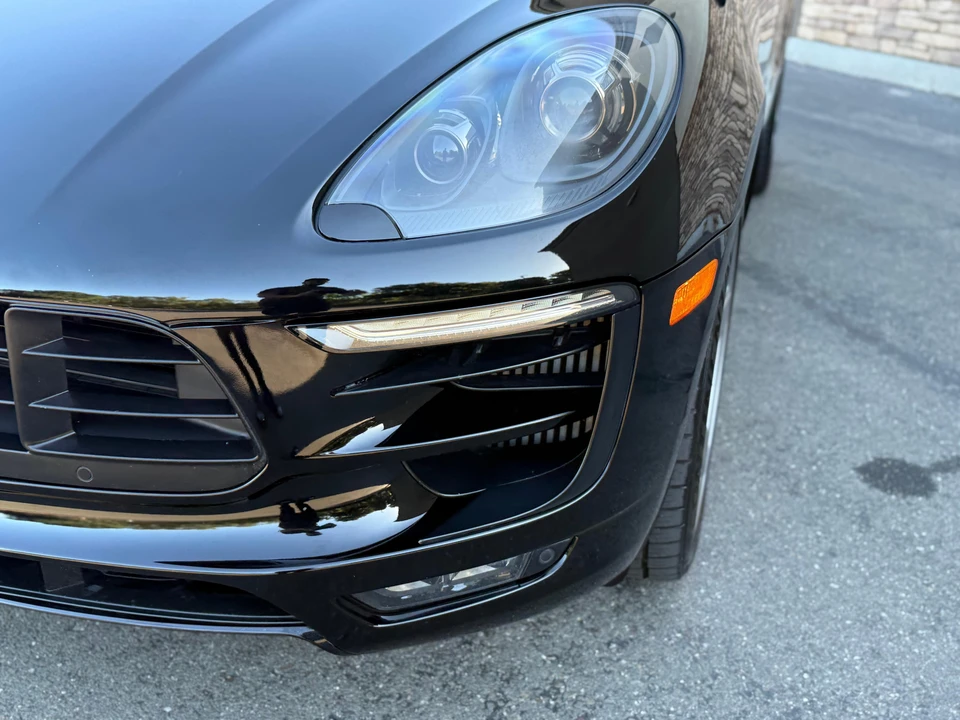 2017 Porsche Macan GTS - Image 18 of 31