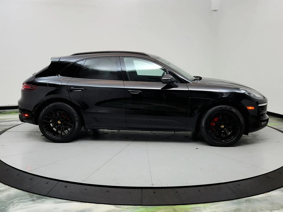 2017 Porsche Macan GTS - Image 4 of 12