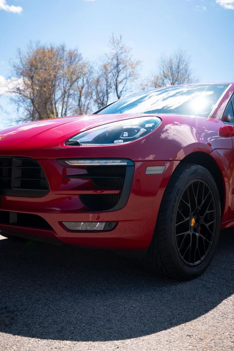 2017 Porsche Macan GTS - Image 29 of 31