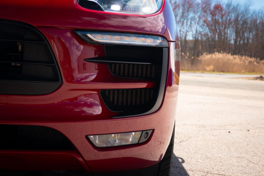 2017 Porsche Macan GTS - Image 28 of 31