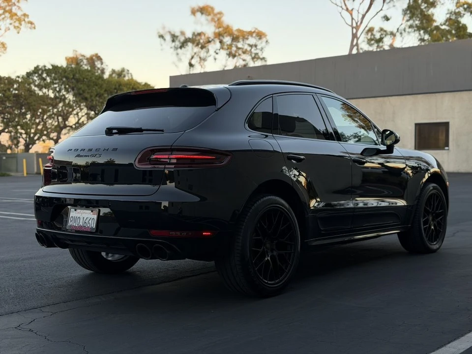 2017 Porsche Macan GTS - Image 8 of 21