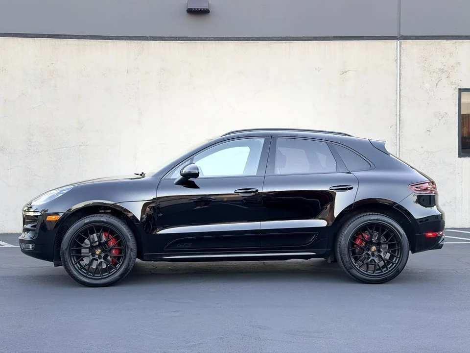 2017 Porsche Macan GTS - Image 9 of 21