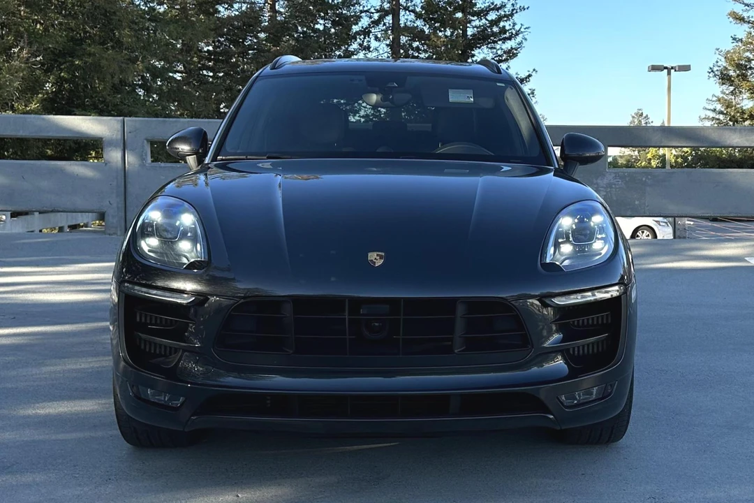 2017 Porsche Macan GTS - Image 2 of 26