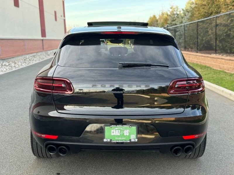 2017 Porsche Macan GTS - Image 9 of 12