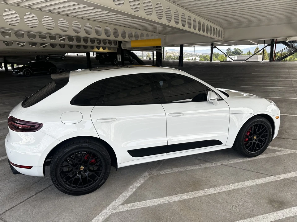 2017 Porsche Macan GTS - Image 23 of 31