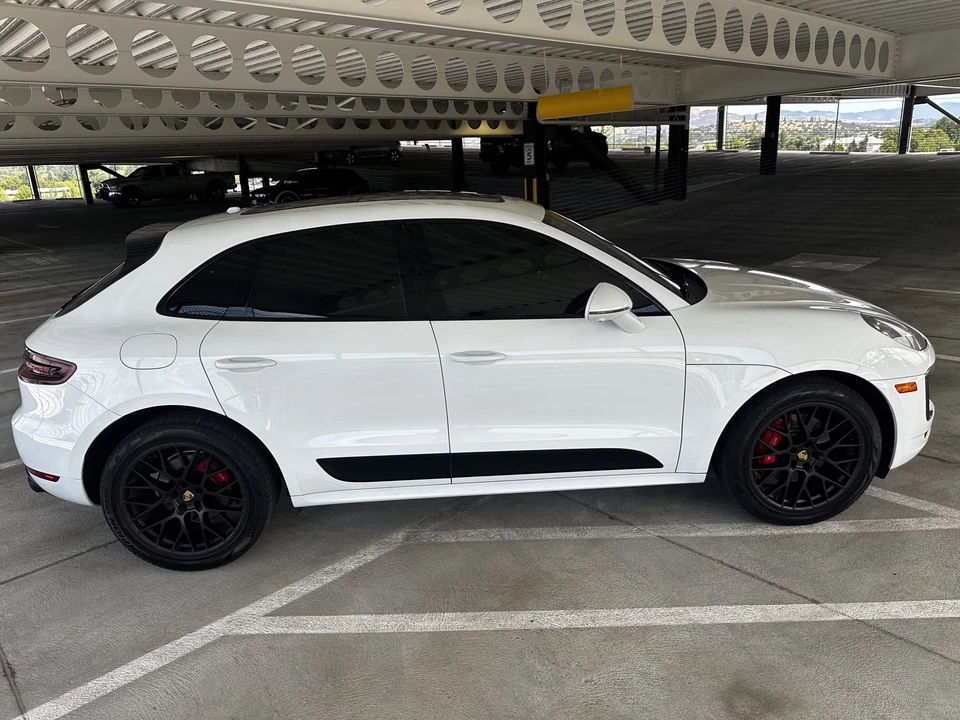2017 Porsche Macan GTS - Image 19 of 31