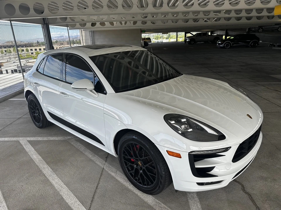 2017 Porsche Macan GTS - Image 3 of 31