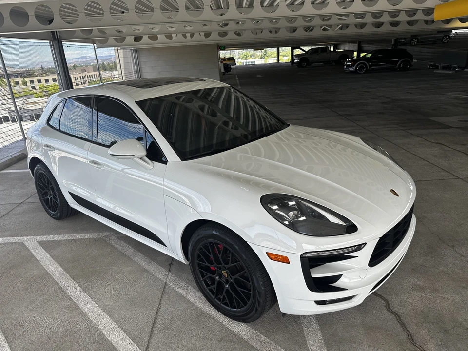 2017 Porsche Macan GTS - Image 4 of 31