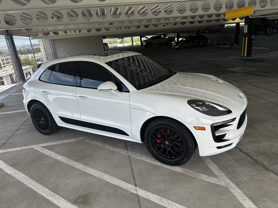 2017 Porsche Macan GTS - Image 12 of 31