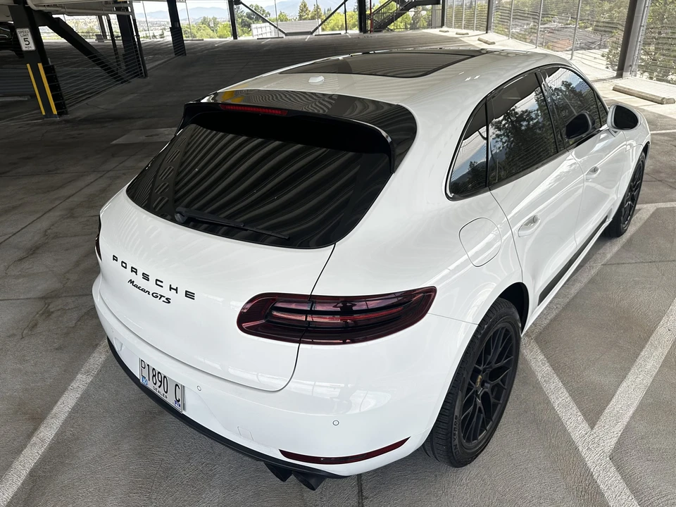 2017 Porsche Macan GTS - Image 30 of 31
