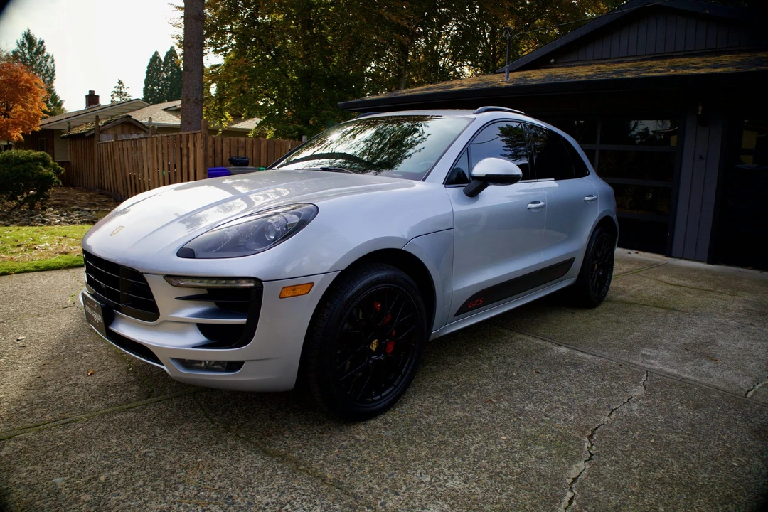 2017 Porsche Macan GTS - Image 13 of 31