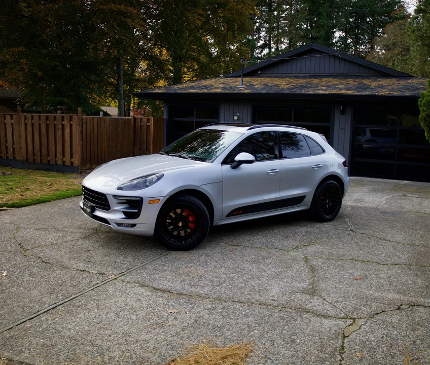 2017 Porsche Macan GTS - Image 21 of 31
