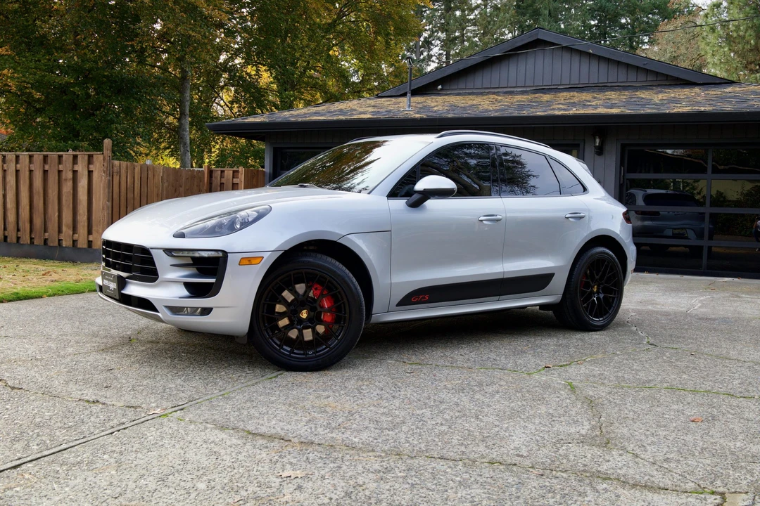2017 Porsche Macan GTS - Image 19 of 31