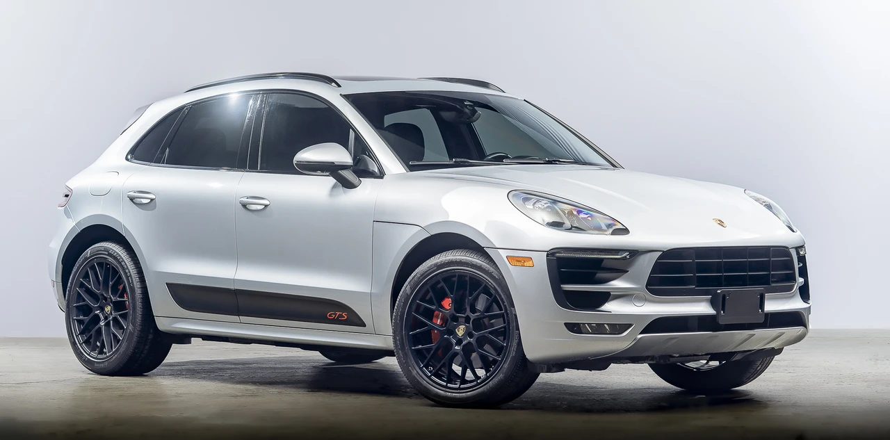 2017 Porsche Macan GTS - Image 8 of 31
