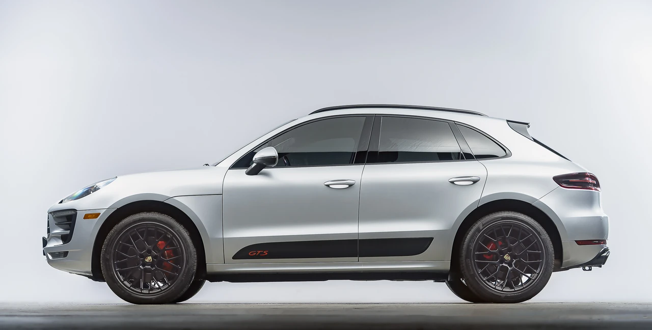 2017 Porsche Macan GTS - Image 3 of 31