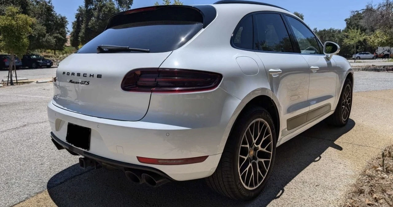 2017 Porsche Macan GTS - Image 5 of 12