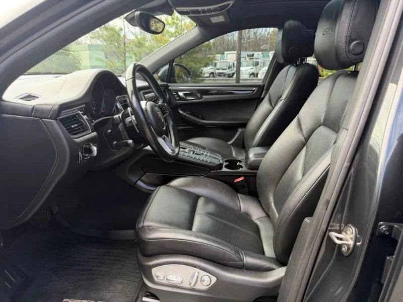 2017 Porsche Macan GTS - Image 12 of 12