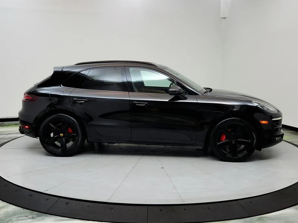 2017 Porsche Macan GTS - Image 4 of 12